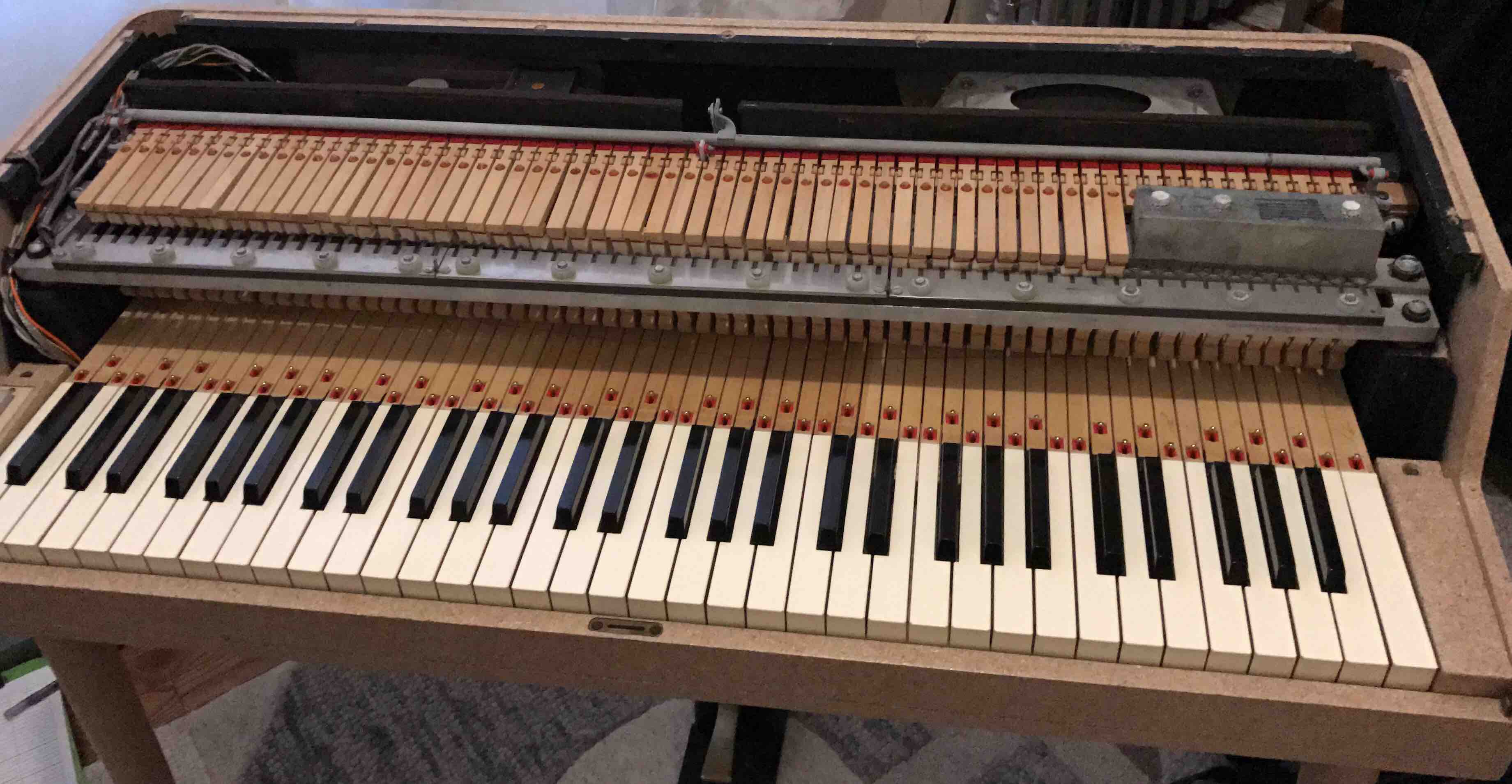 wurlitzer spinet piano tuning key